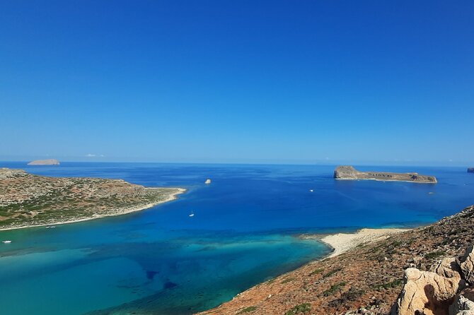 Balos Lagoon private Jeep tour with lunch - The trail down to the lagoon: 20–30 minutes, then freedom