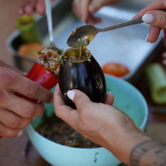 Chania: Authentic Cooking Class - Wine, raki, and dessert: how the finishing meal works