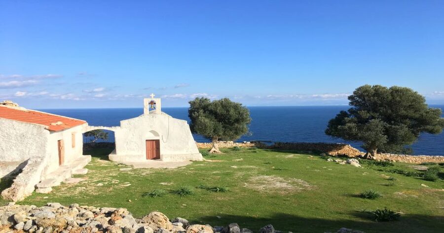 Chania Monasteries Private Tour: A Greek Orthodoxy Tribute - The underground twist: St. Spyridon and the feeling of finding a hidden church