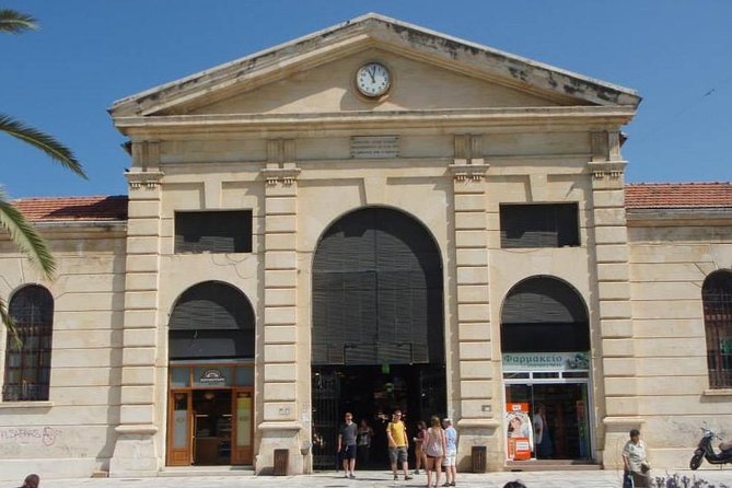 Chania old Town Half Day Private Tour (price per group of 6) - Venizelos Graves park: views over Chania old town