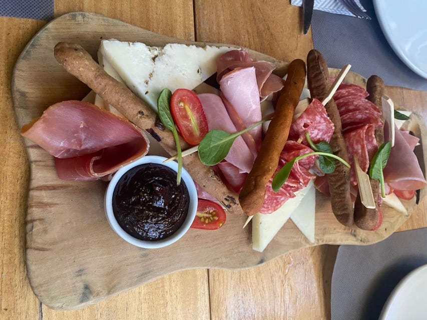 Chania Walking Food And Wine Night Tour - Price and value: what $141 covers in a 3-hour route