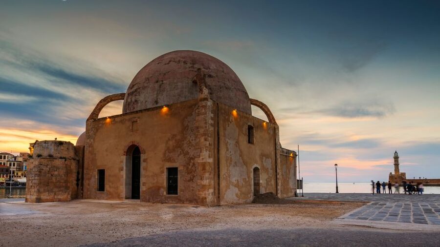Chania: Wine, Food, and Sunset Tour with 3-Course Dinner - The wine-and-food feast in a historic garden setting