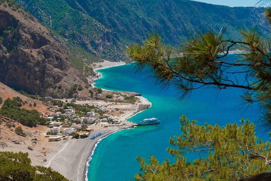 From Chania: Samaria Gorge with Professional Hiking Guide - Quick things to know before you hike Samaria Gorge