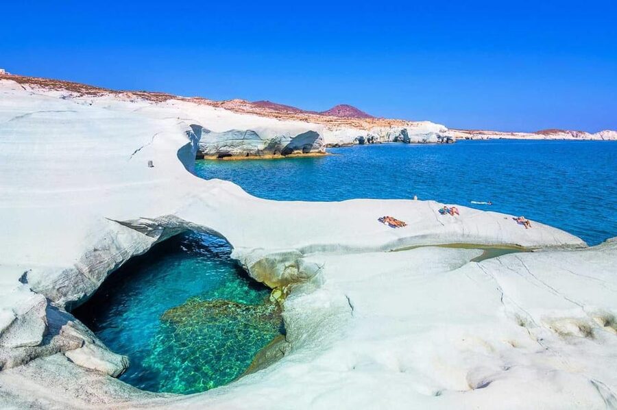 From Rethymno :Full-Day Trip Milos Island (Plaka,Sarakiniko) - Plaka: Cycladic lanes, shops, and why the guided start helps