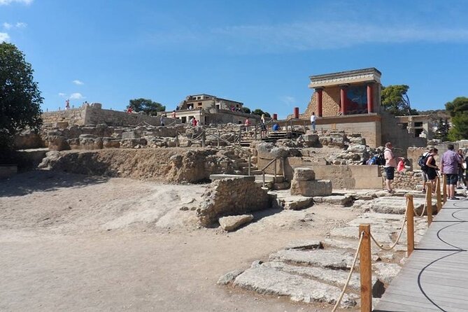 Full-Day Knossos and Heraklion Tour from Chania and Rethymno - The guide is the difference (and you’ll feel it at Knossos)