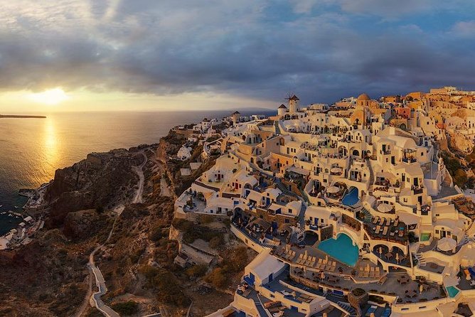 Full-Day Trip to Santorini island by Boat from Rethymno with Transfer your Hotel - Oia stop: how to use 2 hours for maximum payoff