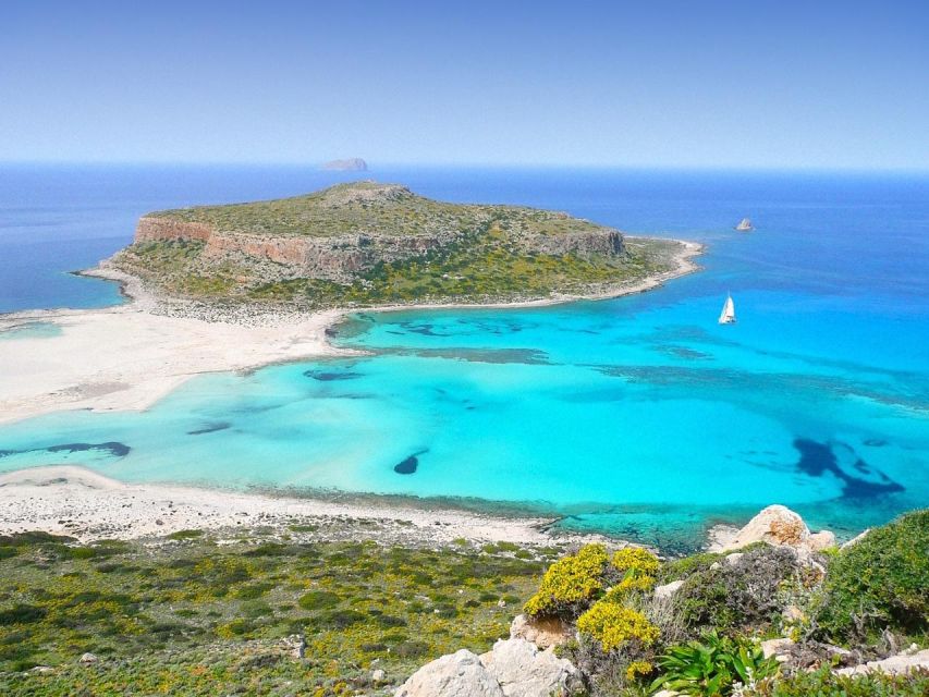 Kissamos: Balos & Gramvousa Luxury Catamaran Sailing Cruise - Food and Drinks Worth Mentioning: Cretan Flavor Without the Overkill