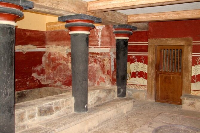 Knossos & Heraklion City Day Tour from Rethimno - Inside the Palace: Murals, Rebuilt Rooms, and the “Labyrinth” Feeling