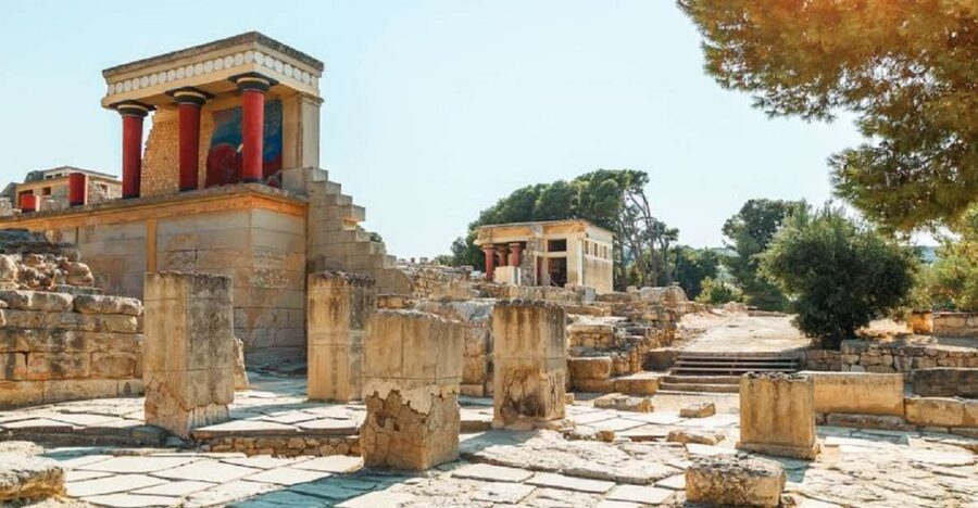 Knossos Palace, Museum & Heraklion City Tour From Chania - Knossos Palace Walk: Royal Chambers, Frescoes, and How to Use Your Time