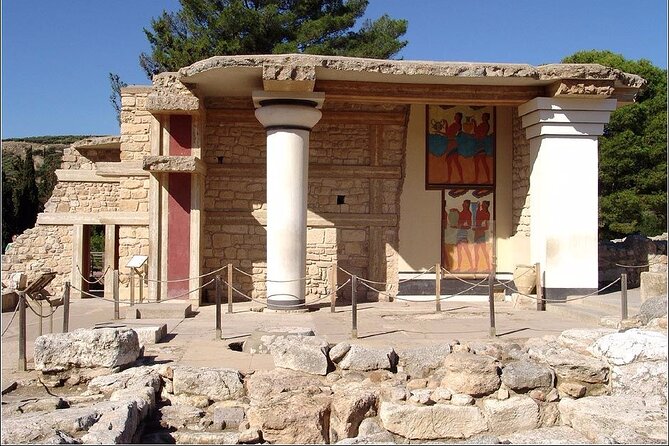 Knossos Palace, Museum & Rethymno city Private Tour from Chania - Chania to Heraklion: why the 8:00 am start feels worth it