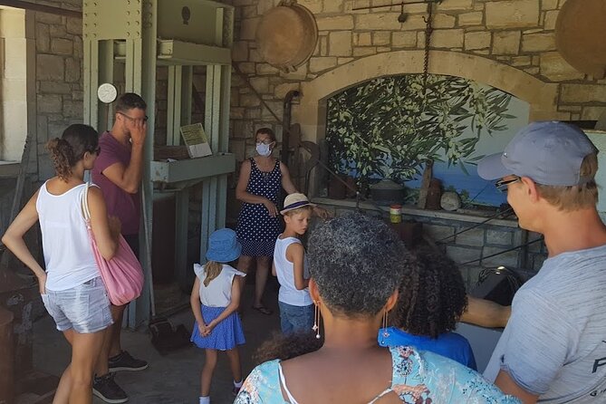 Pottery - Honey & Olive Oil experience - Price and Logistics: What You’re Really Paying For