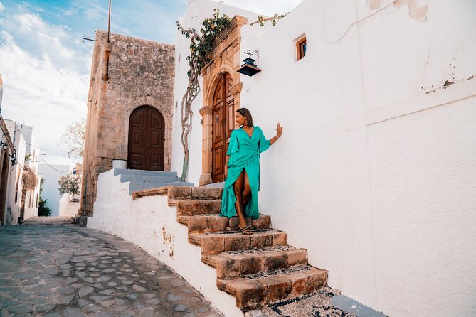 Private professional Vacation photoshoot in Chania - Old Venetian Harbor: Your Anchor Location for Classic Photos