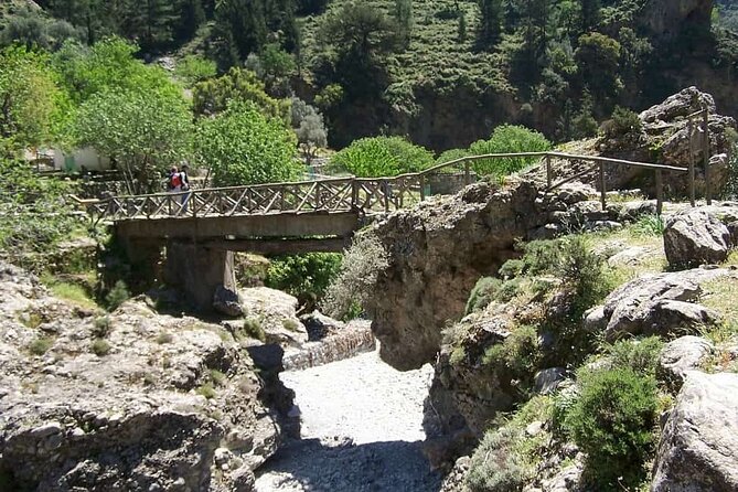 Private Roundtrip Transfer from Chania to Samaria Gorge Park - Walking the 17 km Samaria Gorge at your own speed