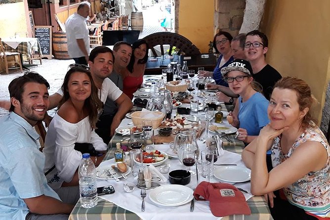 PRIVATE Walking Tour with Lunch and Wine Tasting by a Sommelier - Who should book this tour (and who should skip it)