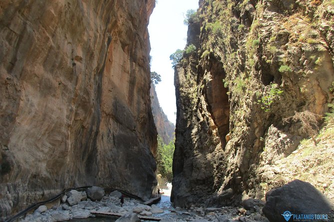 Samaria Gorge Trek: Full-Day Excursion from Chania with Guide - The Agia Roumeli stop: lunch, shopping, and a sea swim