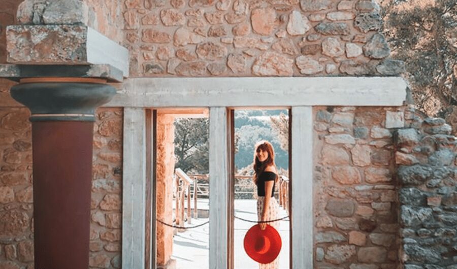 Through the Lens of Crete: Knossos, Legends, and Local Life - Rethymno’s Venetian Harbors: Where Two Eras Walk Together
